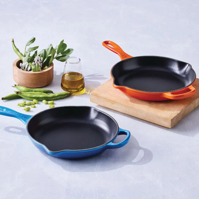 Le Creuset Signature Enameled Cast Iron Dutch Oven